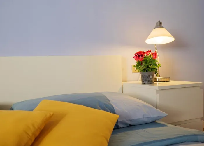 Casa Del Sole Aparthotel Colico